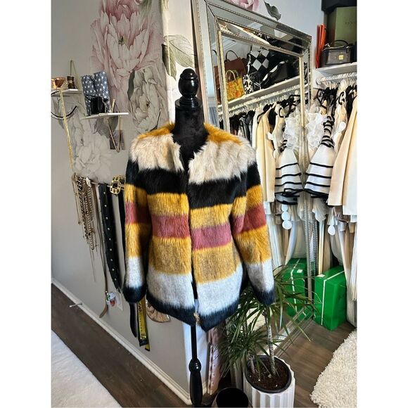 Like New Fur Coat by Zara - Picture 1 of 6
